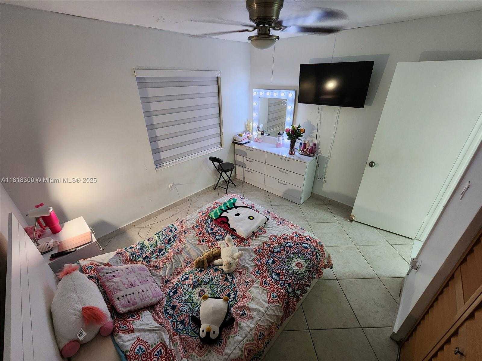 Small Image of 11820 SOUTH WEST 125TH PL #11820, Miami Number 30