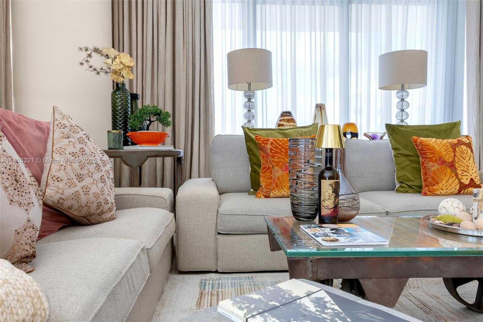 Small Image of 3737 COLLINS AVE #S-403, Miami Beach Number 19
