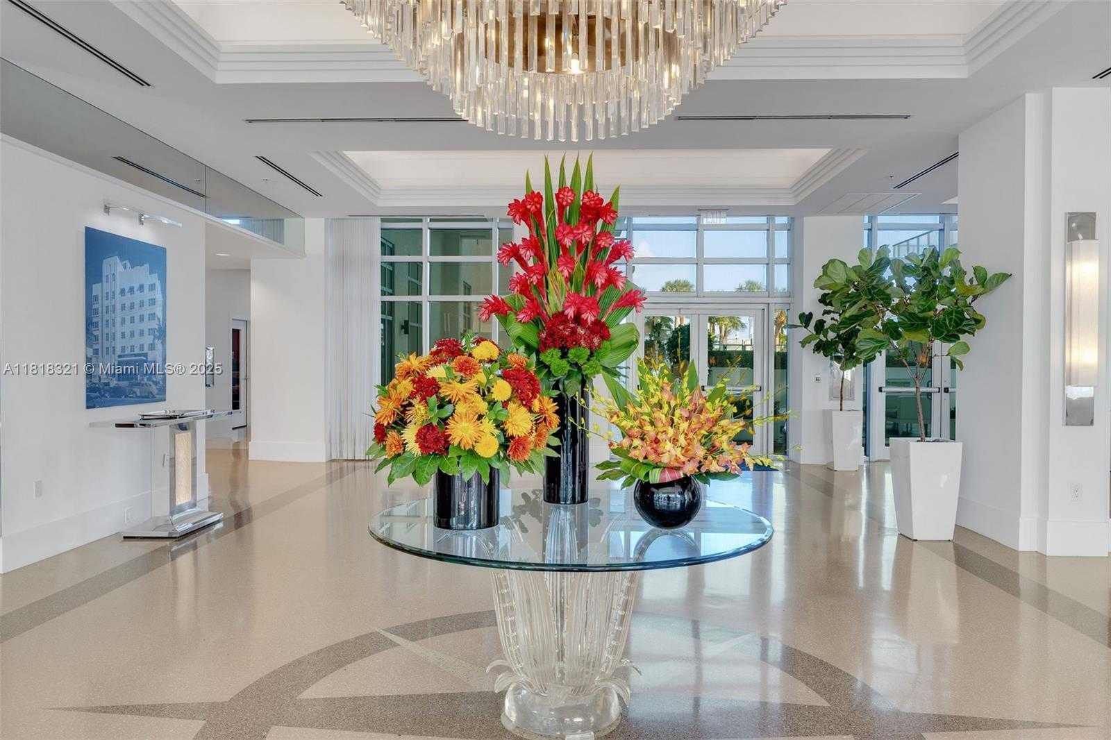 Small Image of 3737 COLLINS AVE #S-403, Miami Beach Number 30