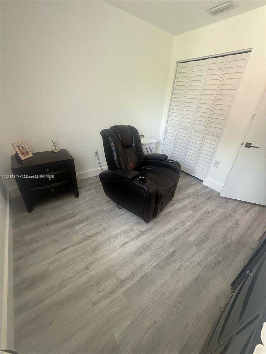 Small Image of 14085 SOUTH WEST 179TH TER, Miami Number 12