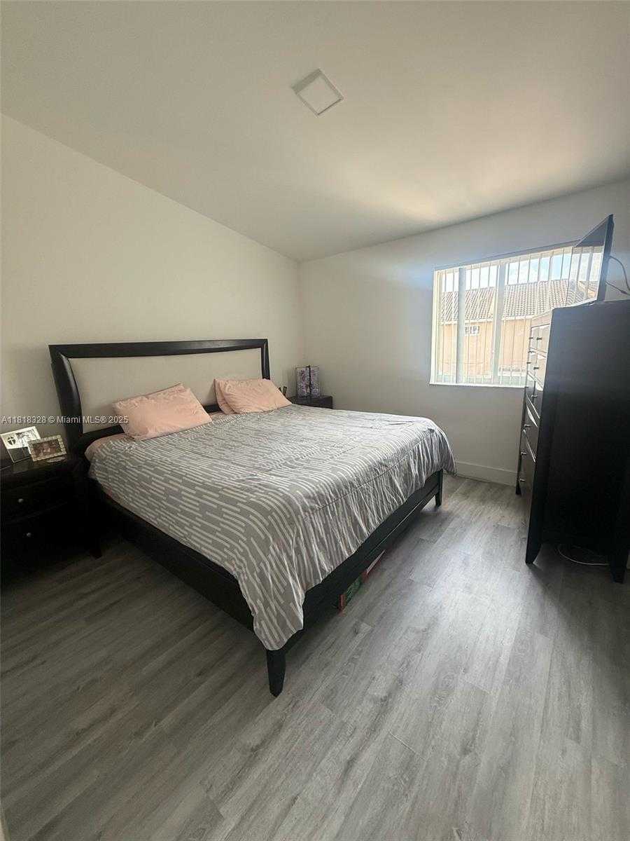 Small Image of 14085 SOUTH WEST 179TH TER, Miami Number 20