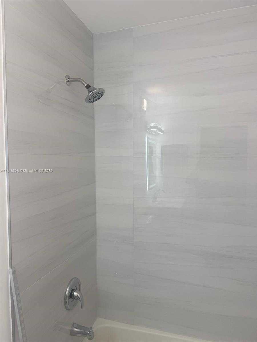 Small Image of 14085 SOUTH WEST 179TH TER, Miami Number 22