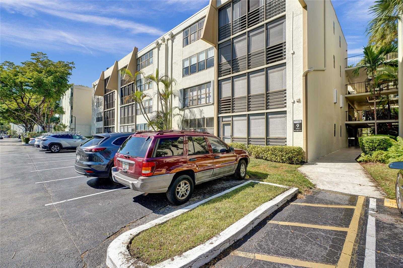 Small Image of 20441 NORTH EAST 30TH AVE #116-9, Aventura Number 19