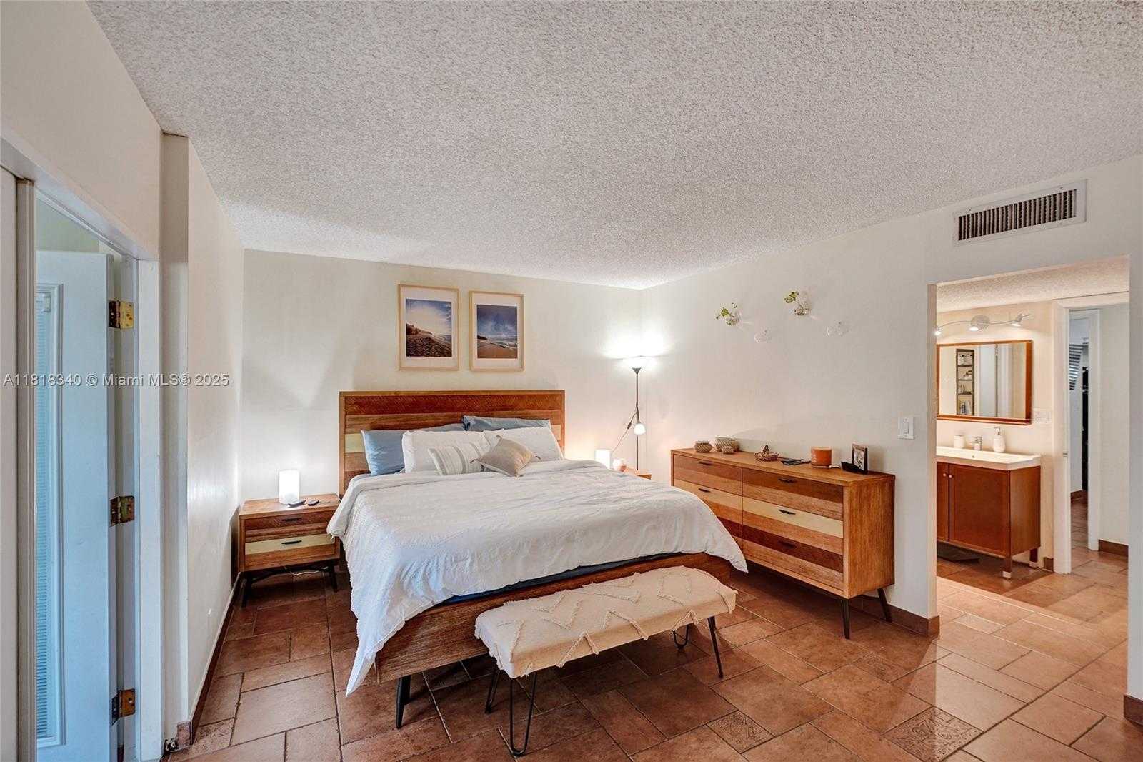 Small Image of 20441 NORTH EAST 30TH AVE #116-9, Aventura Number 8