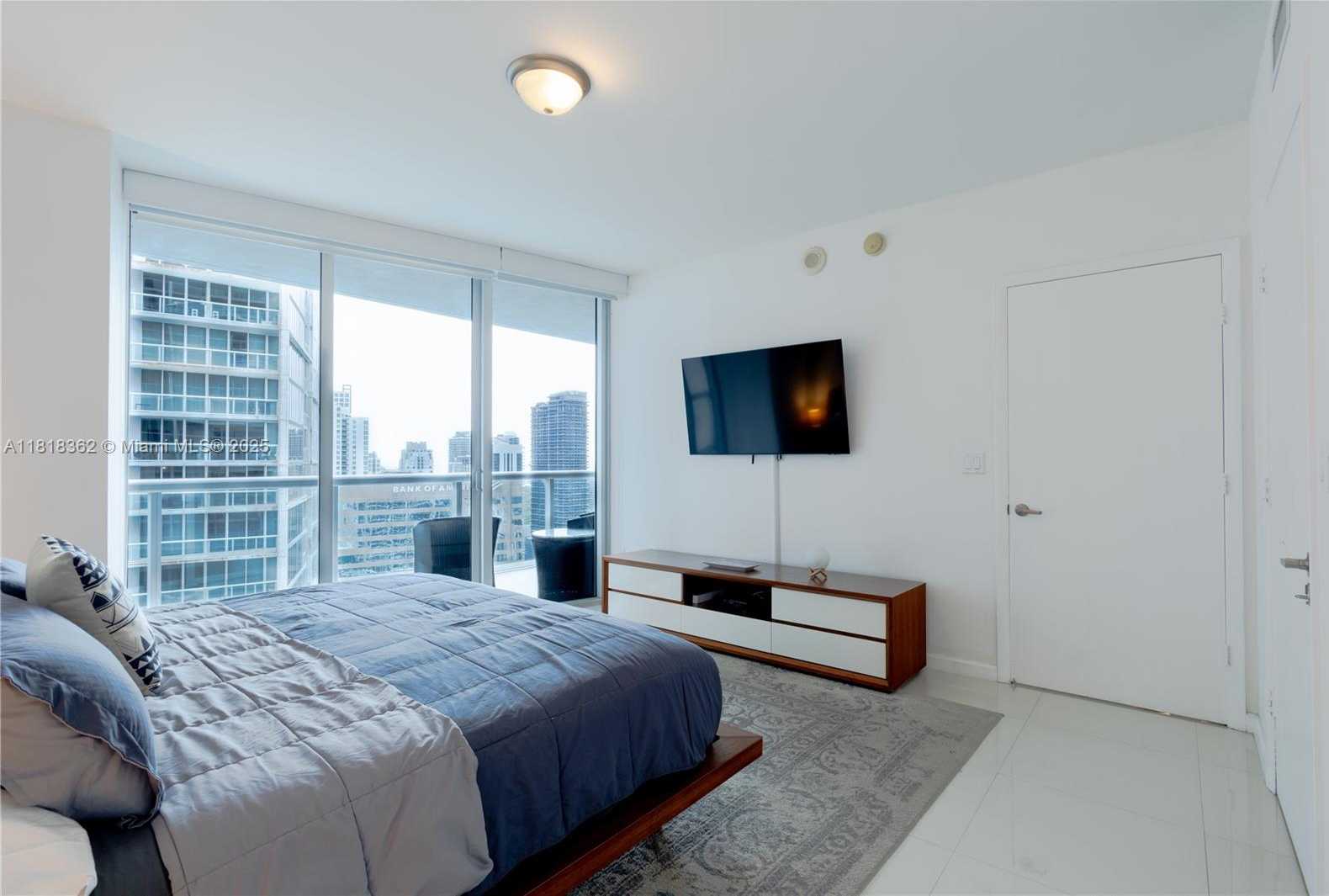 Small Image of 475 BRICKELL AVE #4511, Miami Number 15