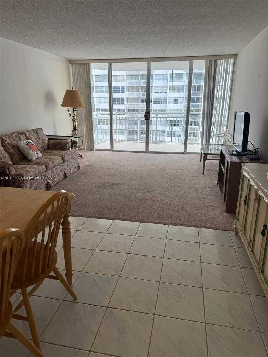 Small Image of 18051 BISCAYNE BLVD #803, Aventura Number 4