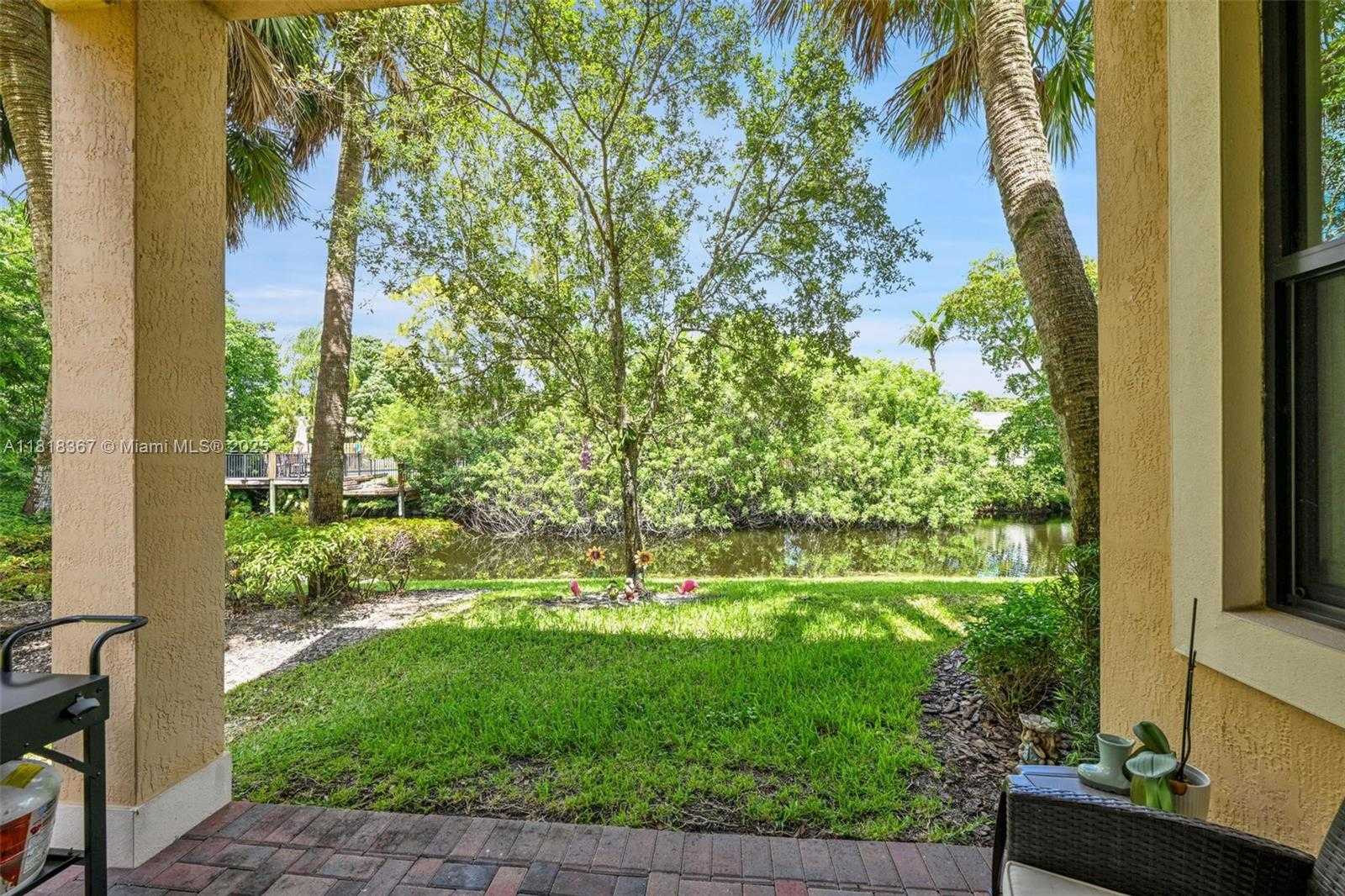 Small Image of 122 SW 127th Terrace, Plantation, FL 33325, USA Number 22