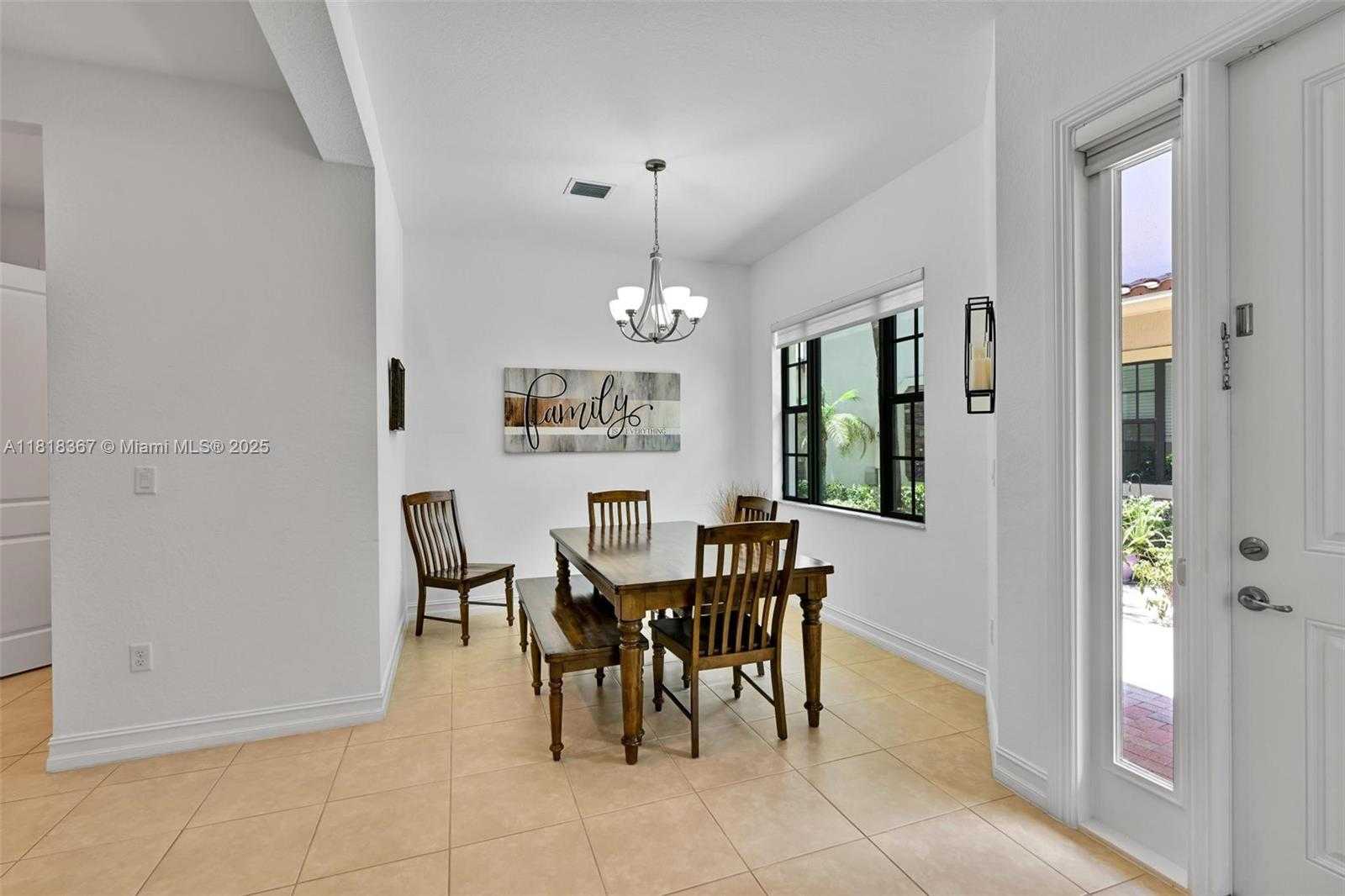 Small Image of 122 SW 127th Terrace, Plantation, FL 33325, USA Number 23