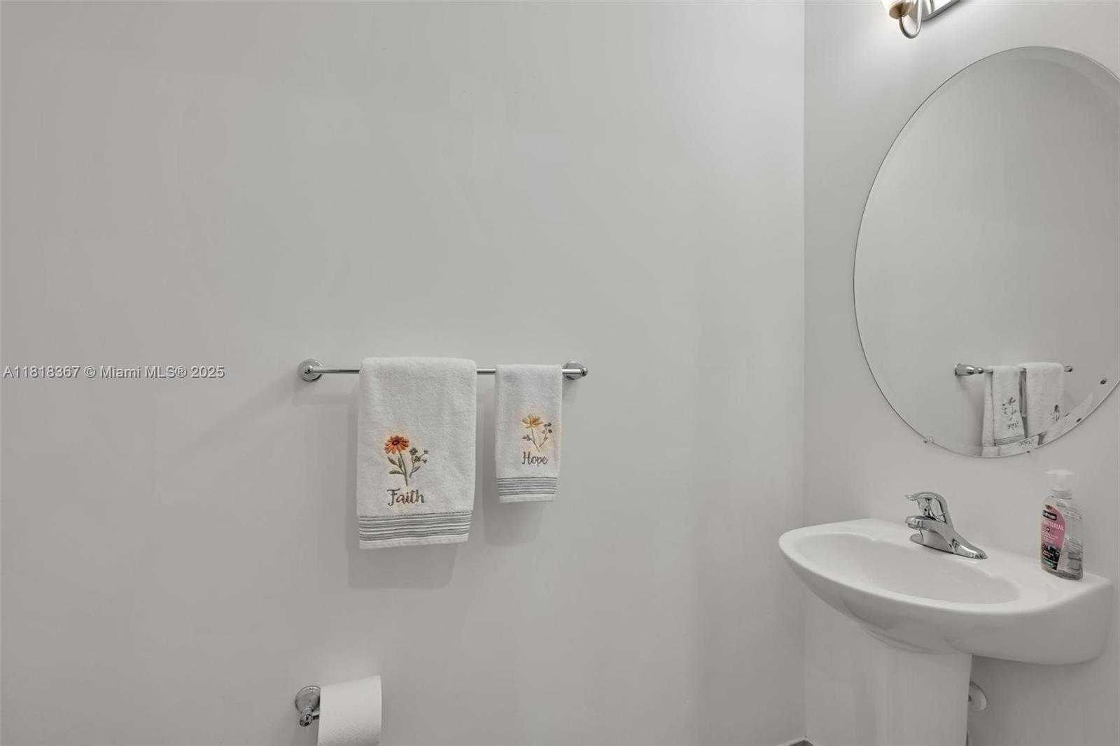 Small Image of 122 SW 127th Terrace, Plantation, FL 33325, USA Number 29