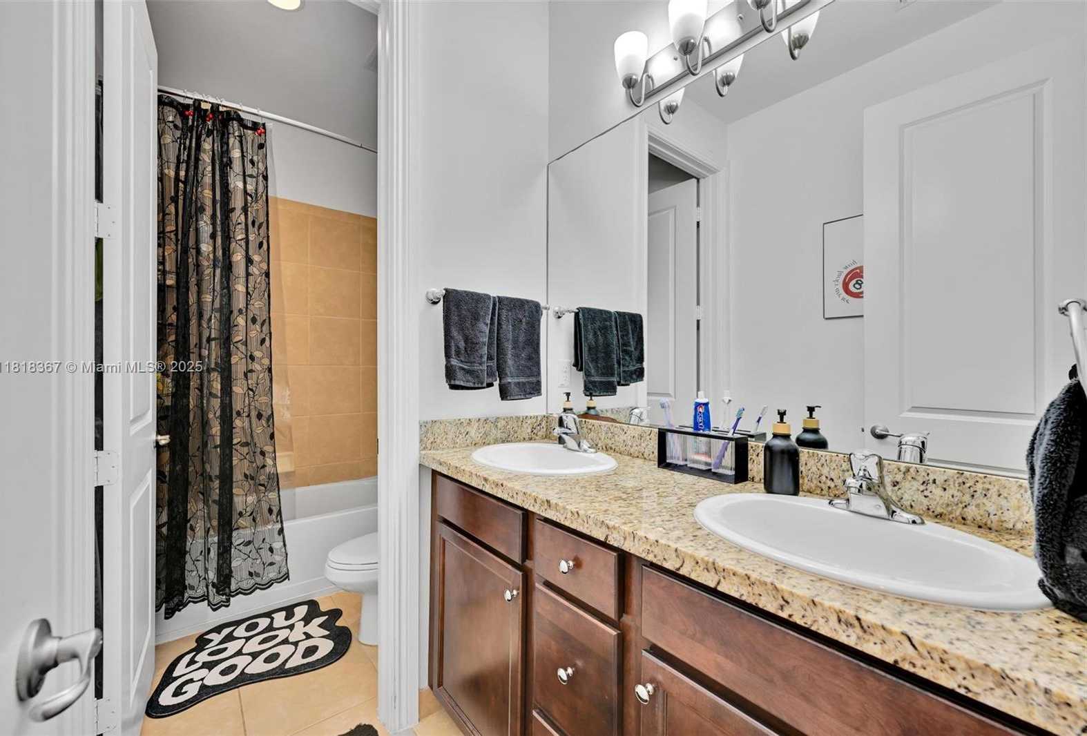 Small Image of 122 SW 127th Terrace, Plantation, FL 33325, USA Number 41