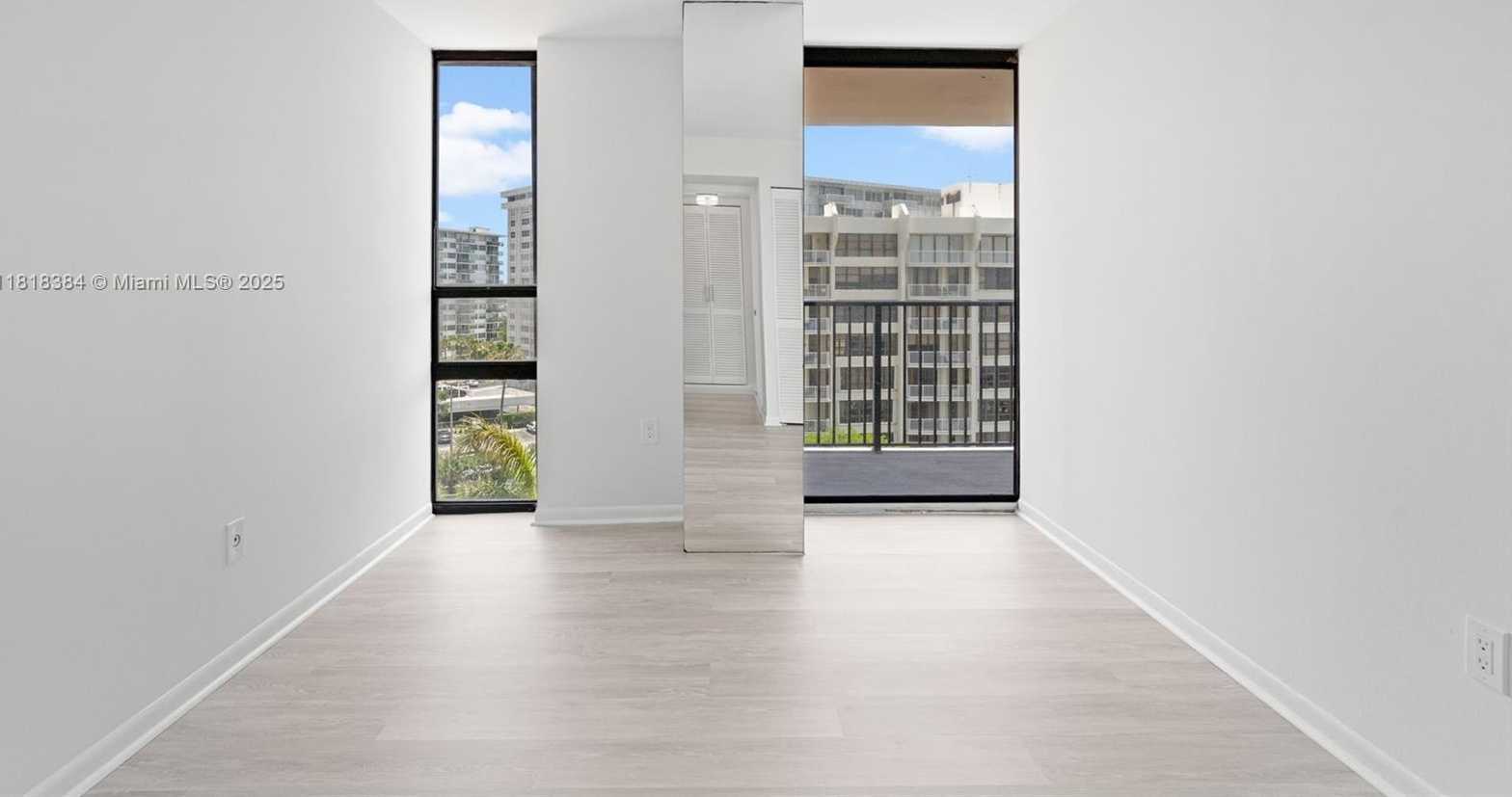 Small Image of 1450 BRICKELL BAY DR #806, Miami Number 10