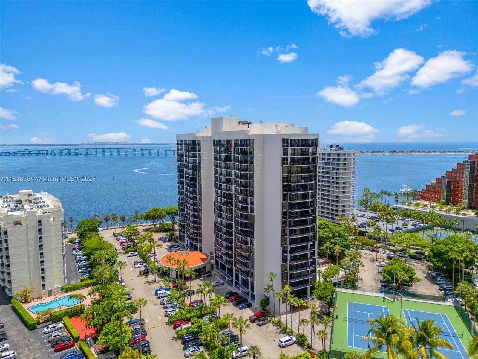 Small Image of 1450 BRICKELL BAY DR #806, Miami Number 13