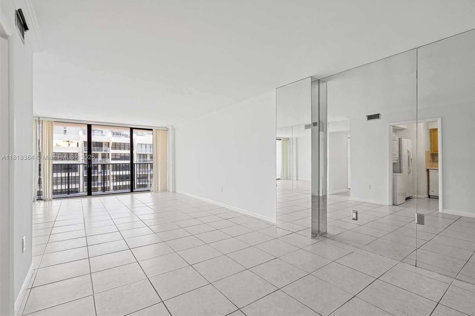 Small Image of 1450 BRICKELL BAY DR #806, Miami Number 36