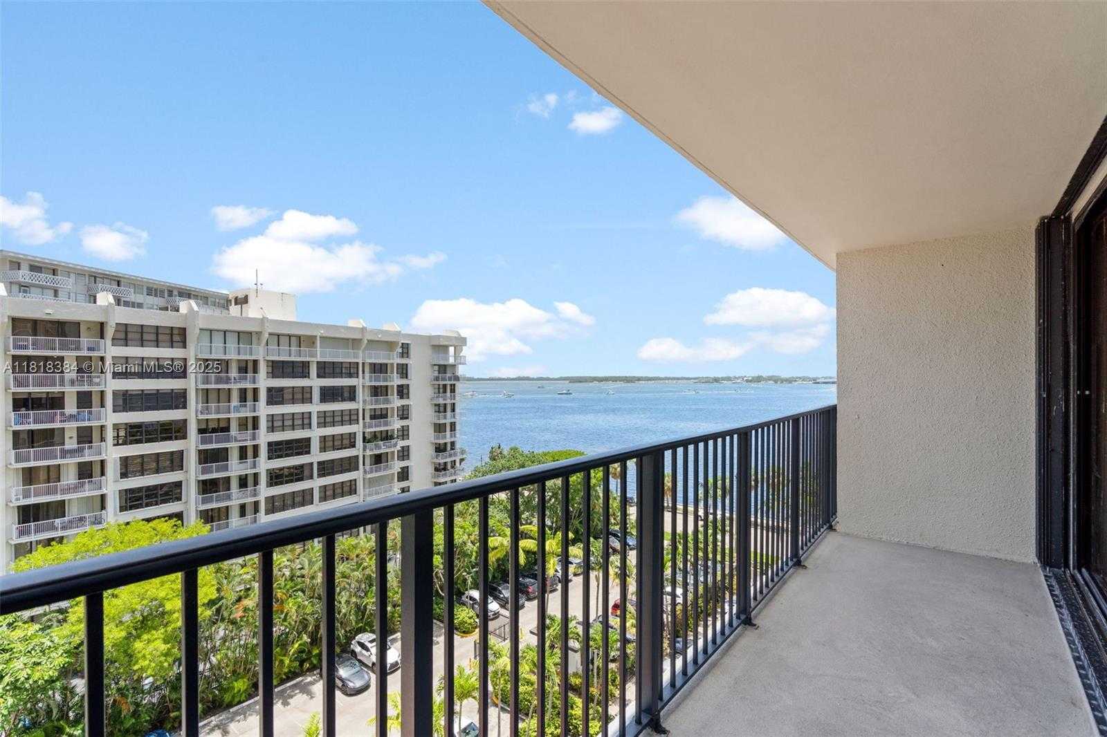 Small Image of 1450 BRICKELL BAY DR #806, Miami Number 5