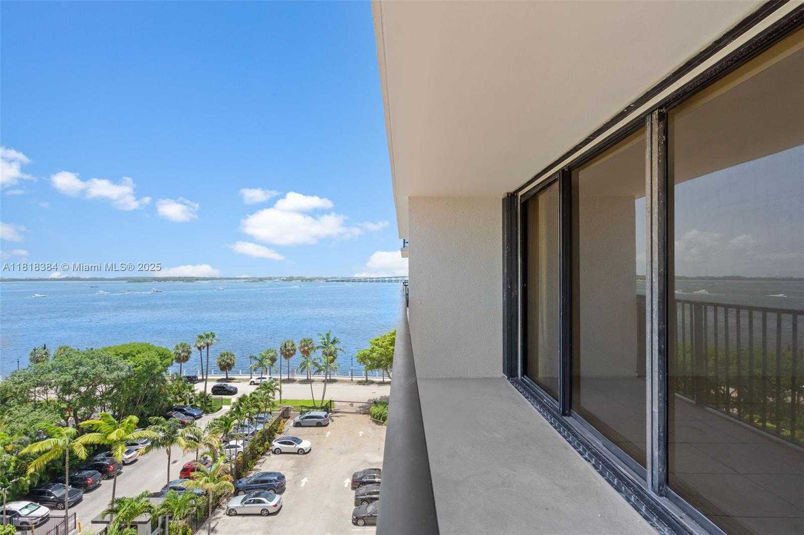 Small Image of 1450 BRICKELL BAY DR #806, Miami Number 6