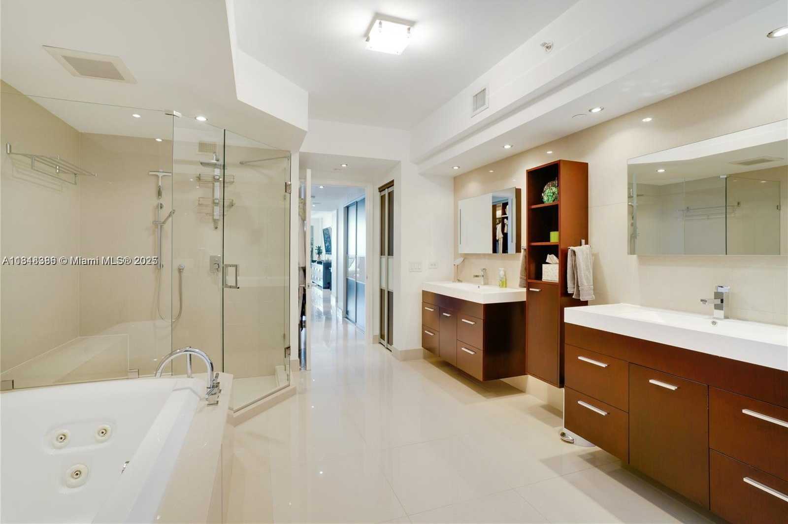 Small Image of 3201 NORTH EAST 183RD ST #3106, Aventura Number 24