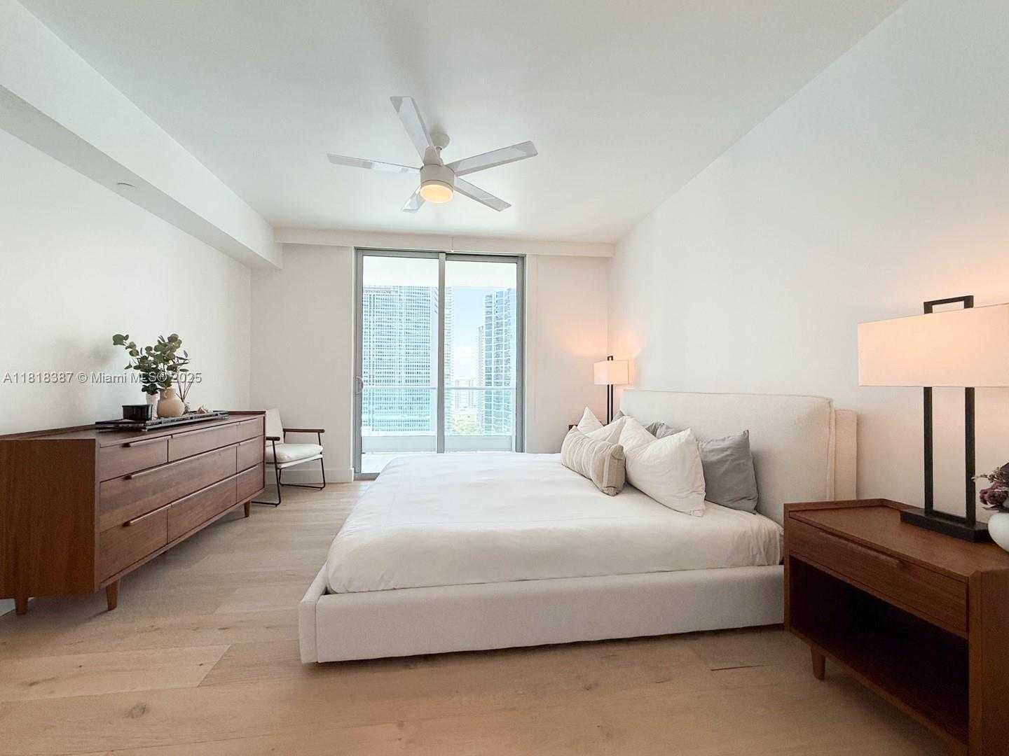 Small Image of 1331 BRICKELL BAY DR #2002, Miami Number 14
