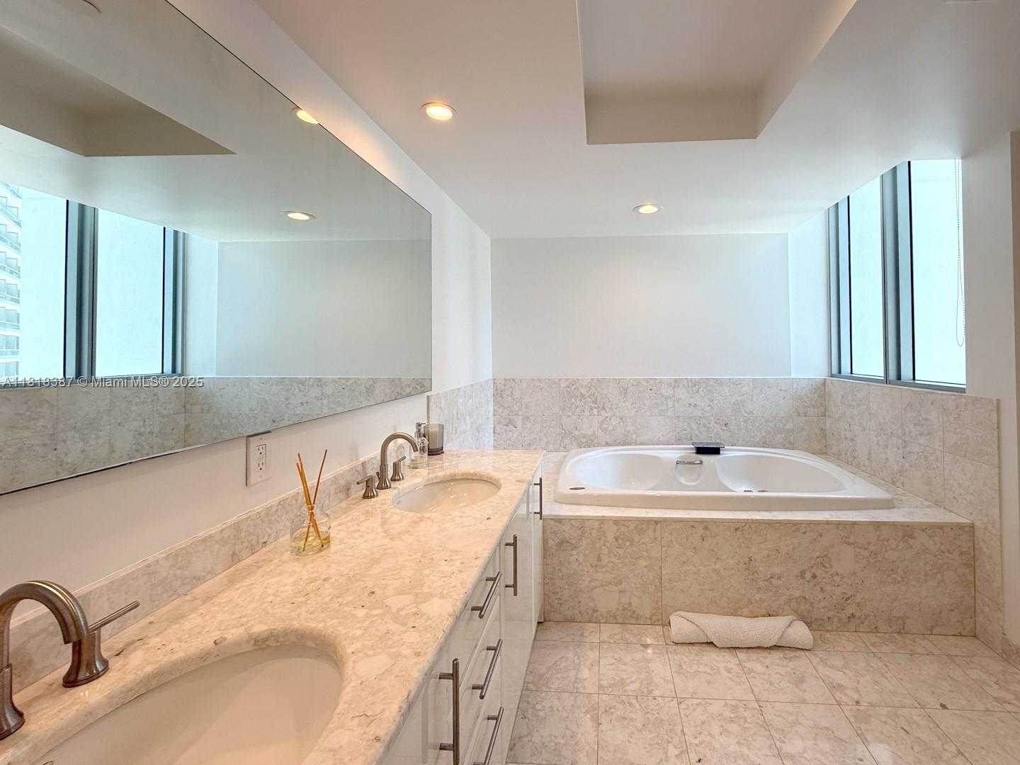 Small Image of 1331 BRICKELL BAY DR #2002, Miami Number 16