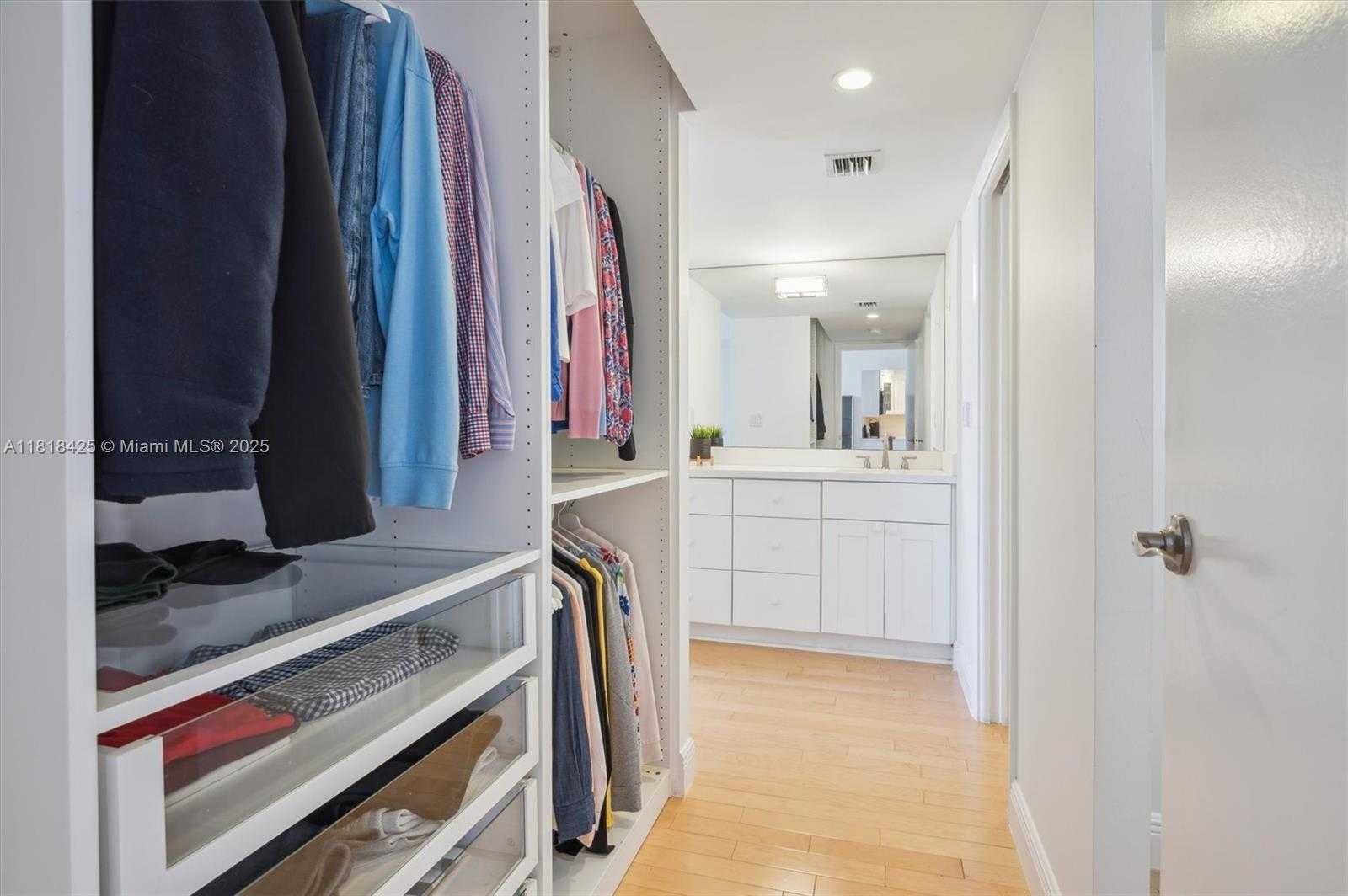Small Image of 20301 WEST COUNTRY CLUB DR #1828, Aventura Number 12