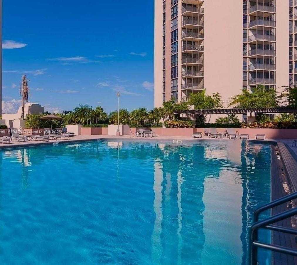 Small Image of 20301 WEST COUNTRY CLUB DR #1828, Aventura Number 19