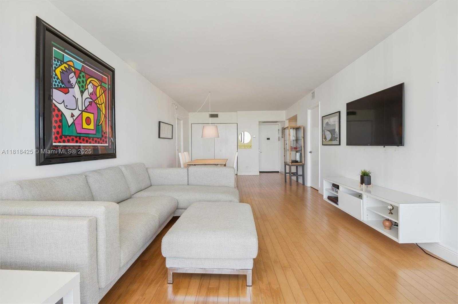 Small Image of 20301 WEST COUNTRY CLUB DR #1828, Aventura Number 5