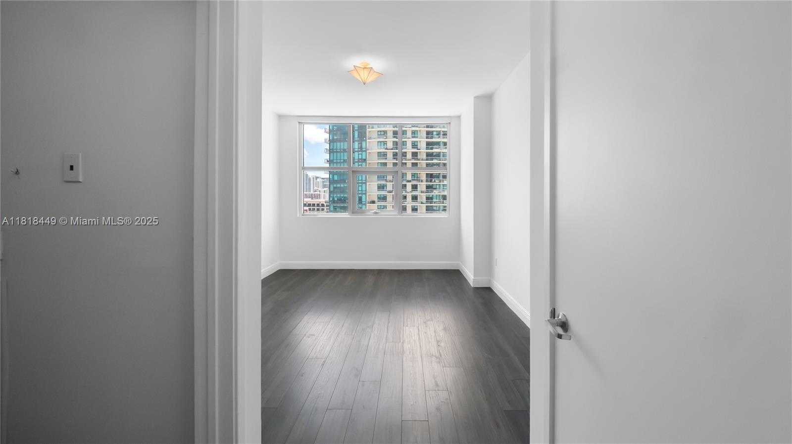 Small Image of 3301 NORTH EAST 1ST AVE #H1612, Miami Number 32