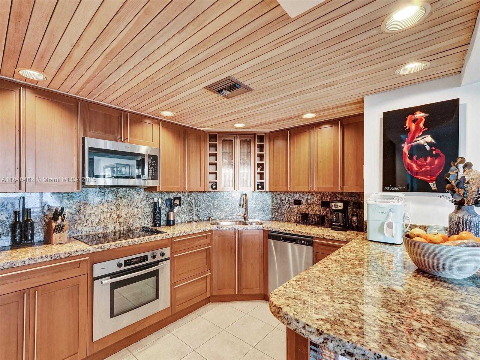Small Image of 1408 BRICKELL BAY DR #411, Miami Number 14