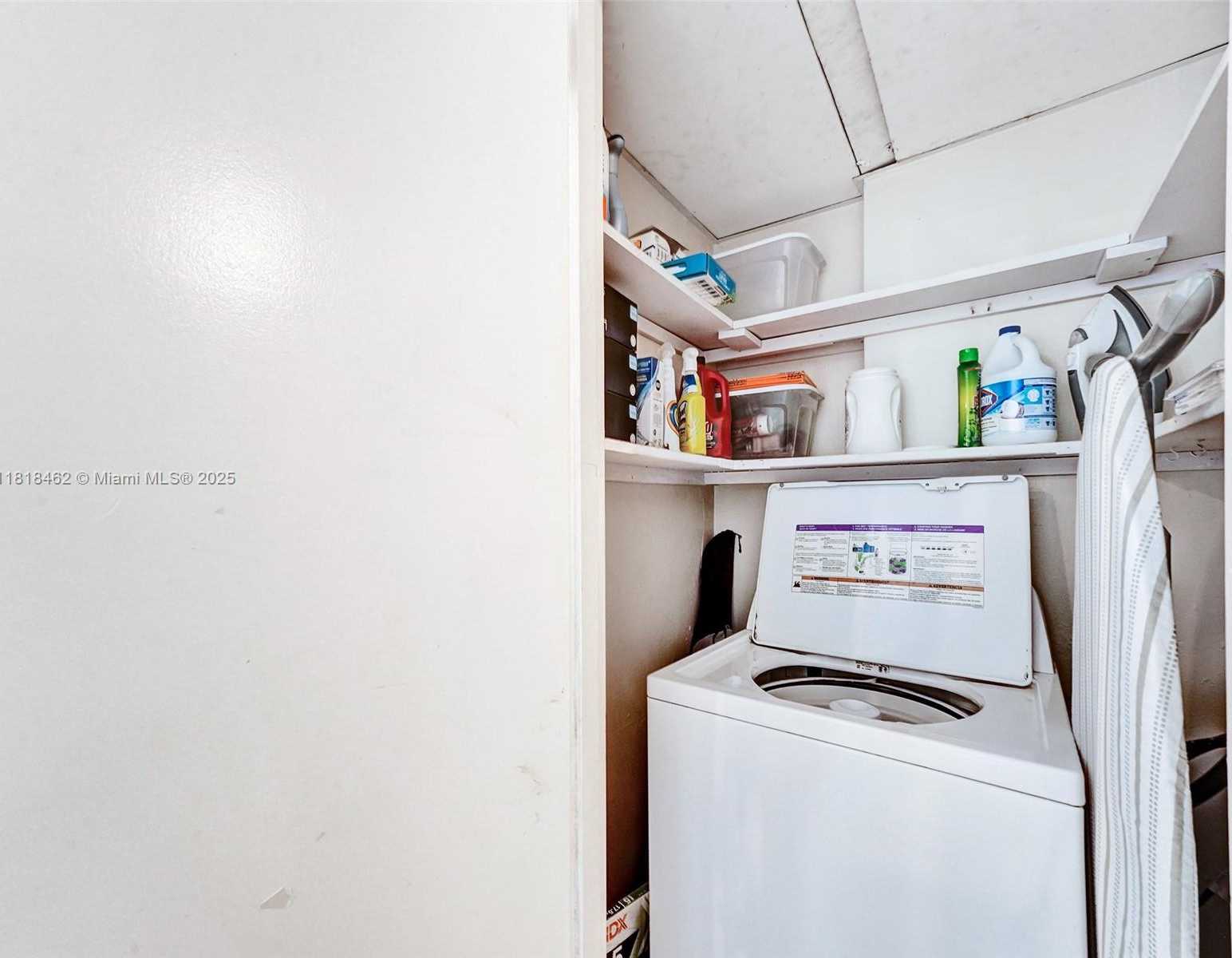 Small Image of 1408 BRICKELL BAY DR #411, Miami Number 32