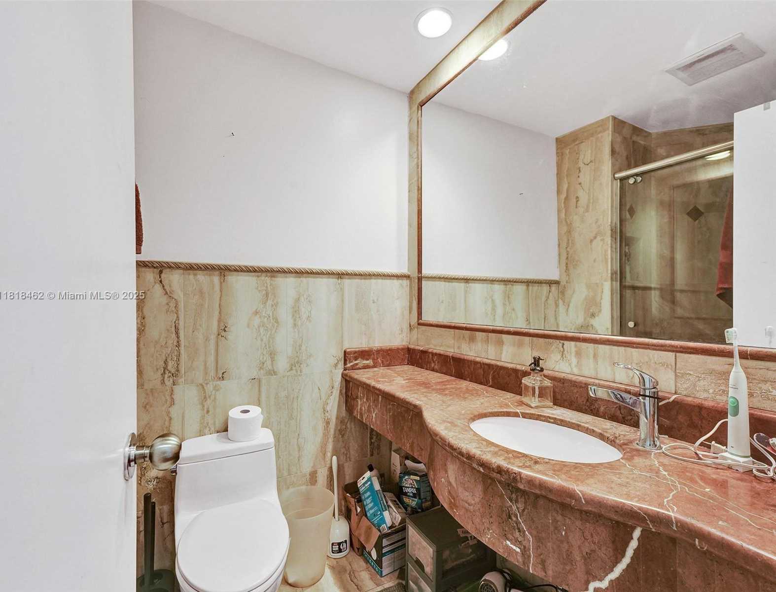 Small Image of 1408 BRICKELL BAY DR #411, Miami Number 37