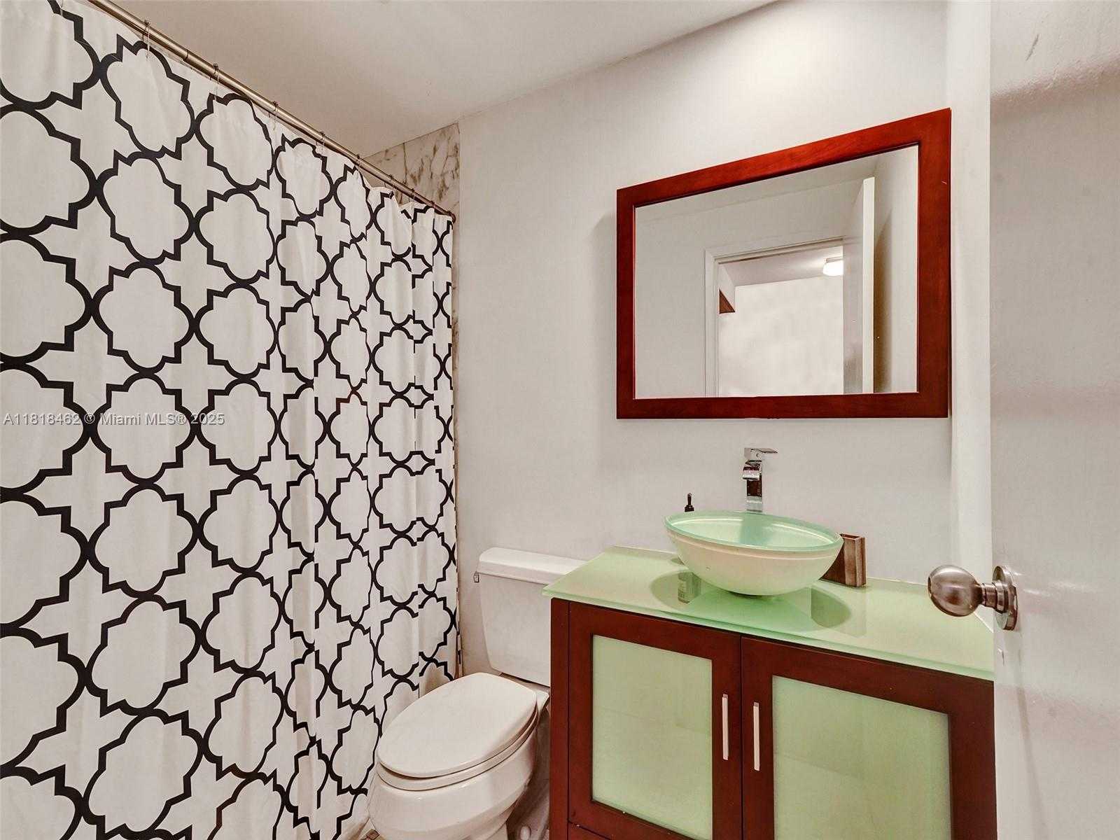 Small Image of 1408 BRICKELL BAY DR #411, Miami Number 38