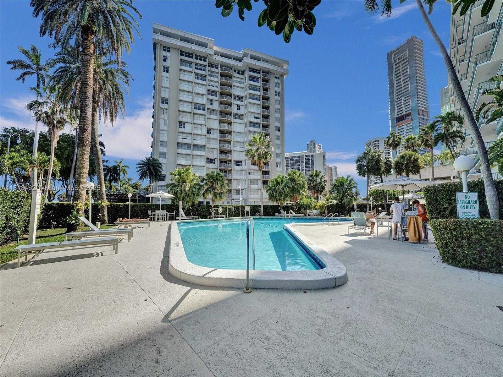 Small Image of 1408 BRICKELL BAY DR #411, Miami Number 46