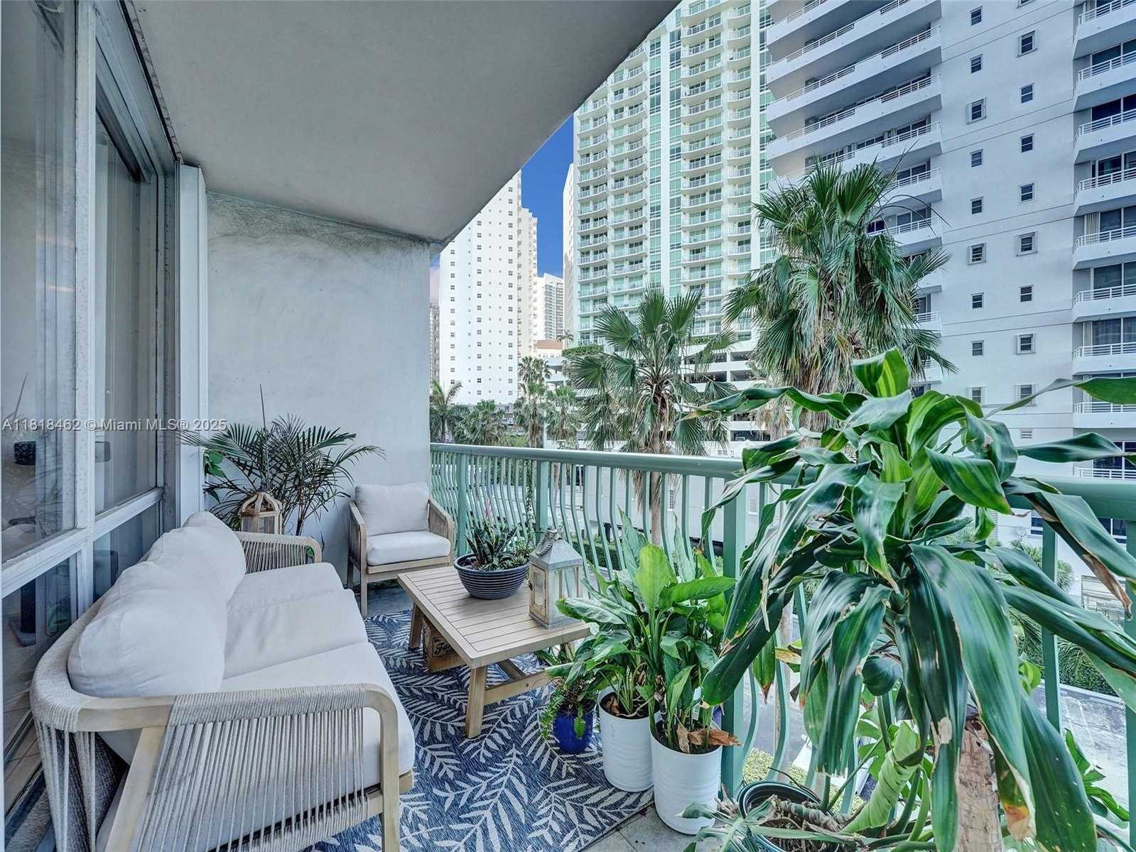 Small Image of 1408 BRICKELL BAY DR #411, Miami Number 47