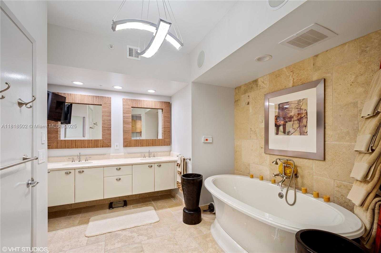 Small Image of 333 LAS OLAS WAY #3902, Fort Lauderdale Number 24
