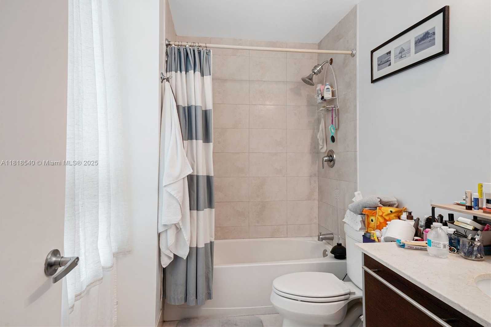 Small Image of 1900 NORTH BAYSHORE DR #1411, Miami Number 10
