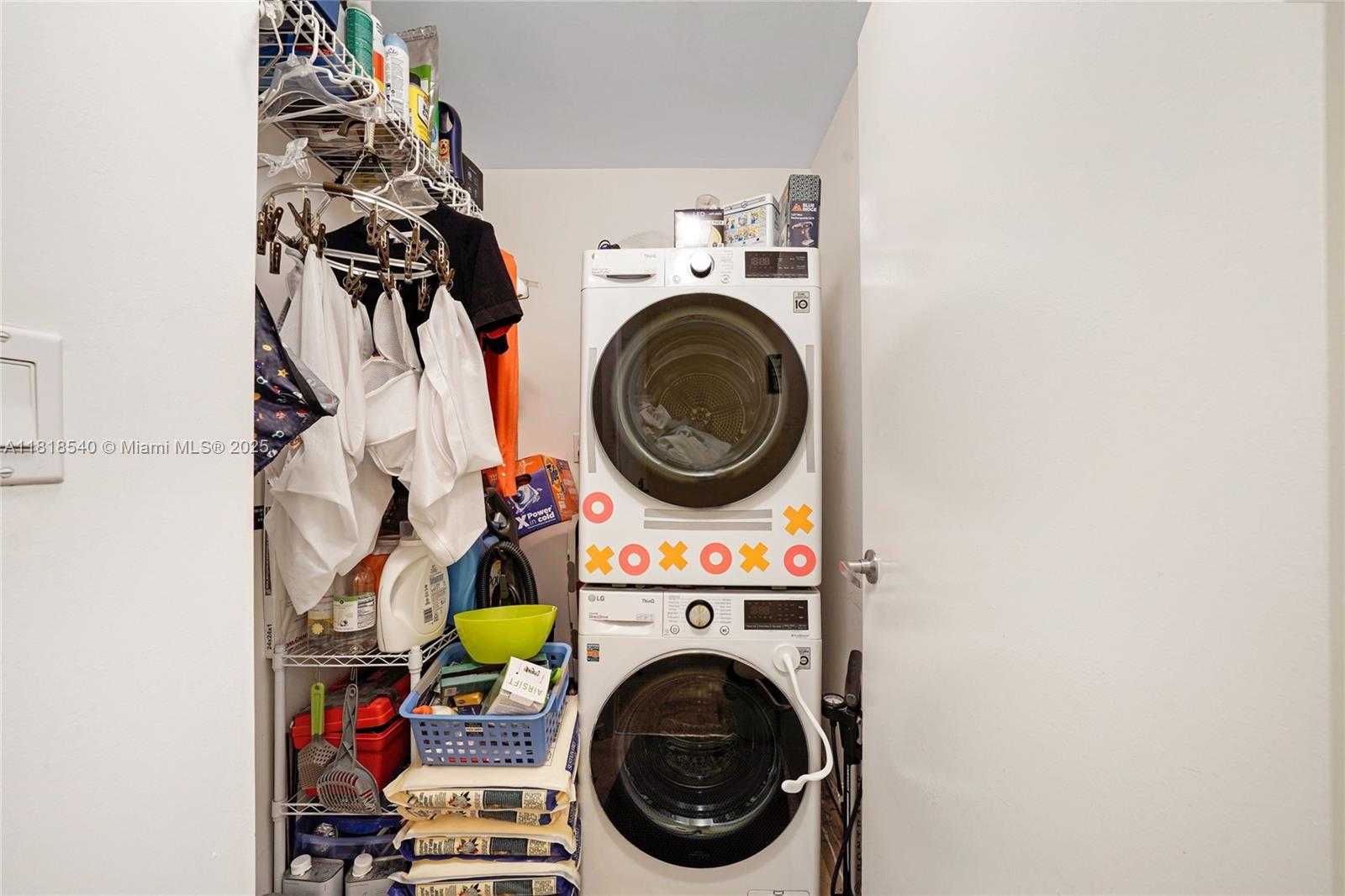 Small Image of 1900 NORTH BAYSHORE DR #1411, Miami Number 16