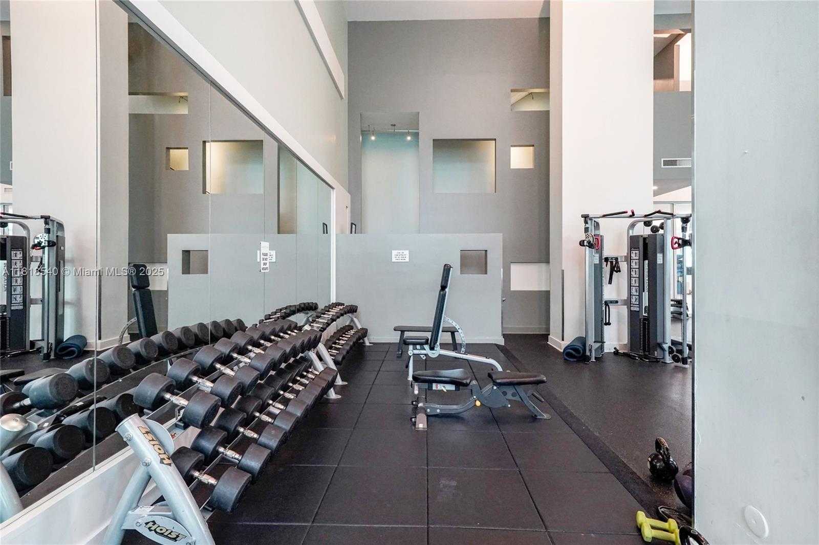 Small Image of 1900 NORTH BAYSHORE DR #1411, Miami Number 21