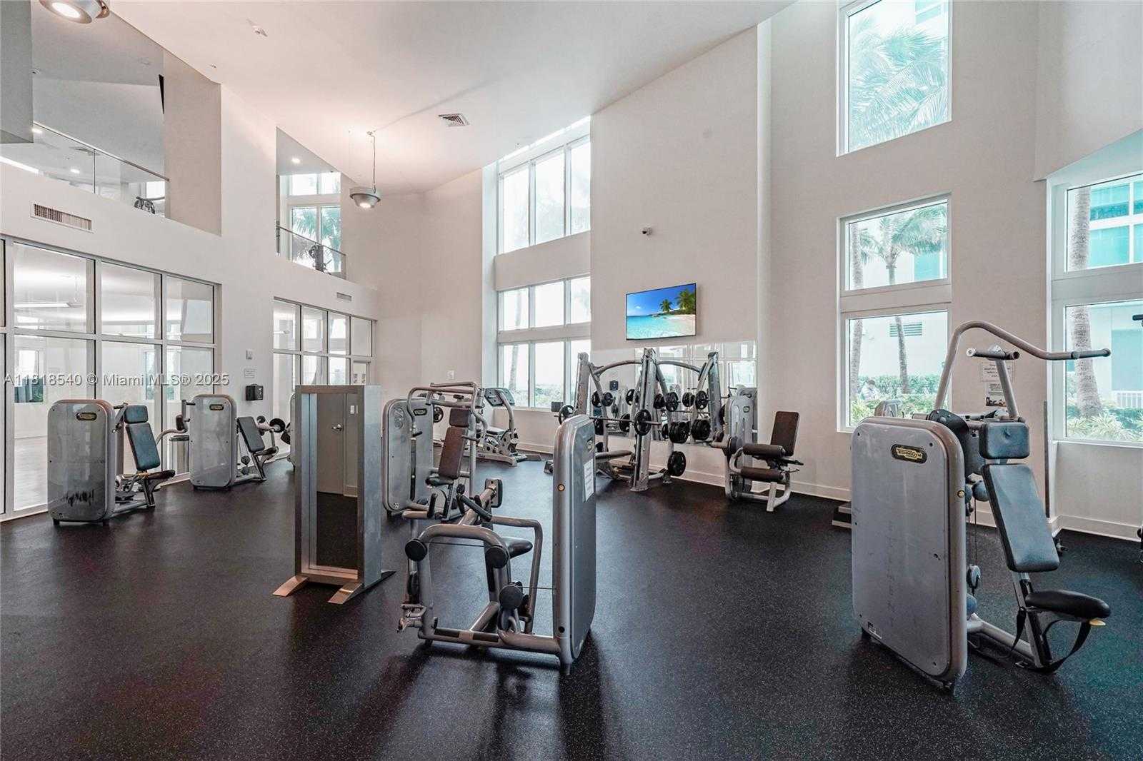 Small Image of 1900 NORTH BAYSHORE DR #1411, Miami Number 22