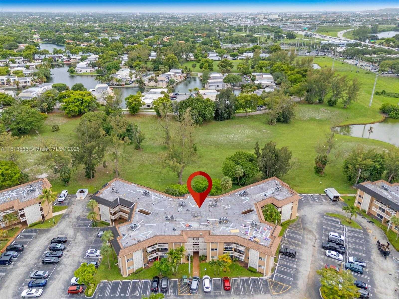 Small Image of 7430 MIAMI LAKES DR #E301, Miami Lakes Number 25