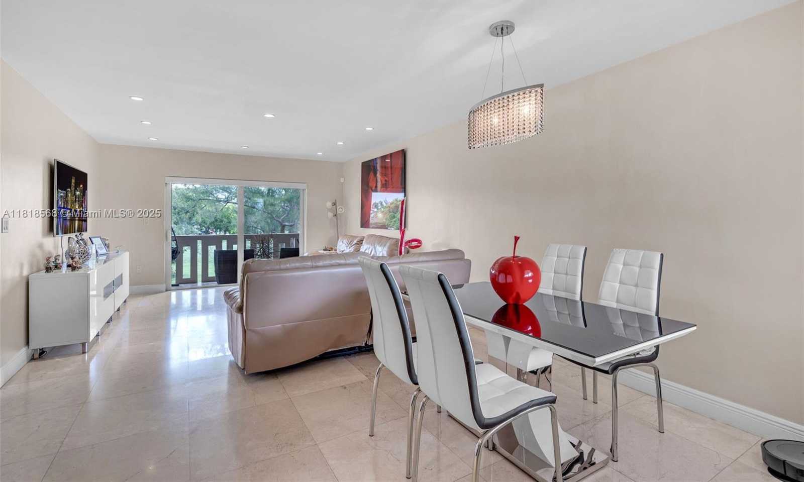 Small Image of 7430 MIAMI LAKES DR #E301, Miami Lakes Number 5