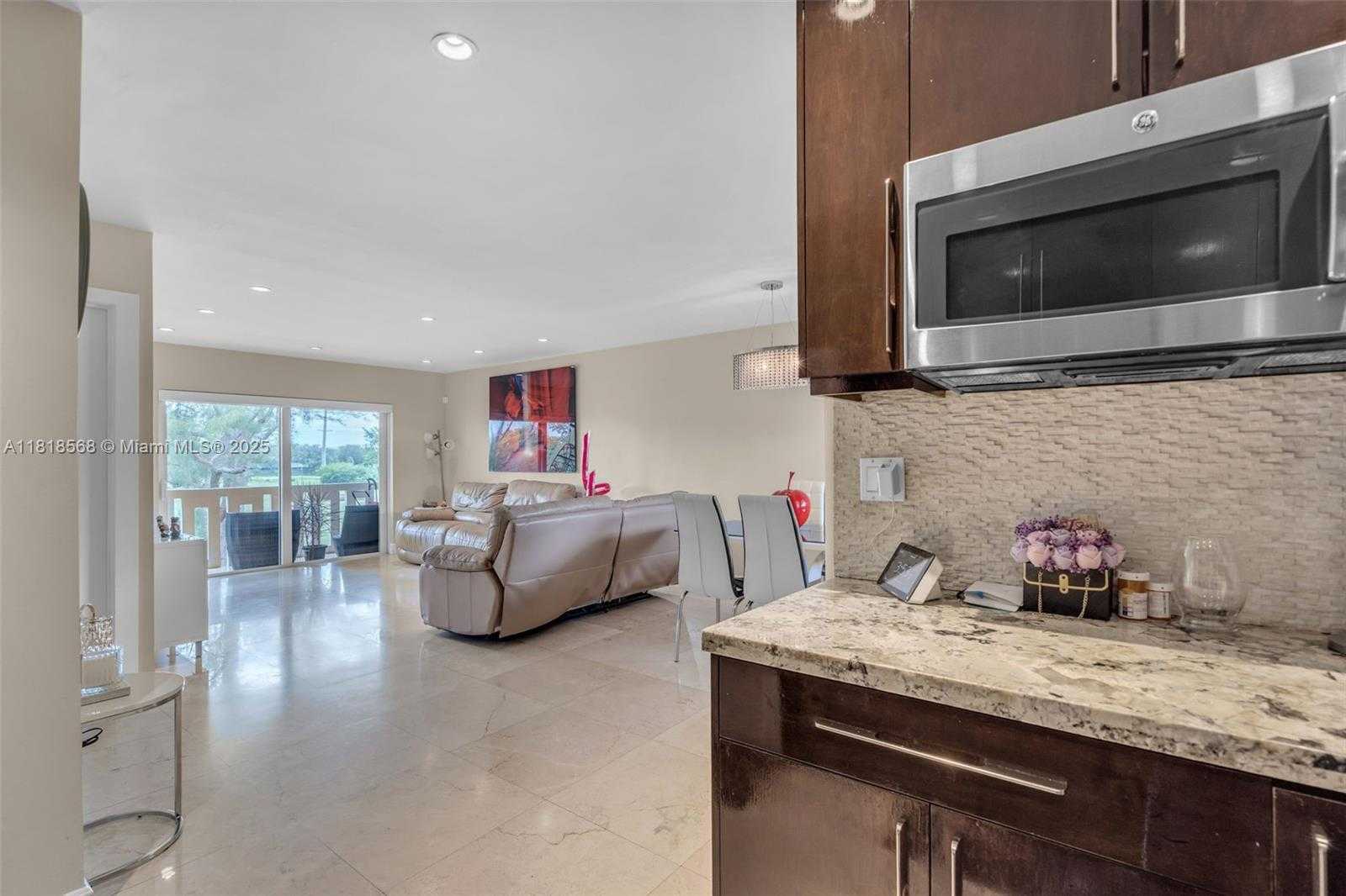 Small Image of 7430 MIAMI LAKES DR #E301, Miami Lakes Number 7