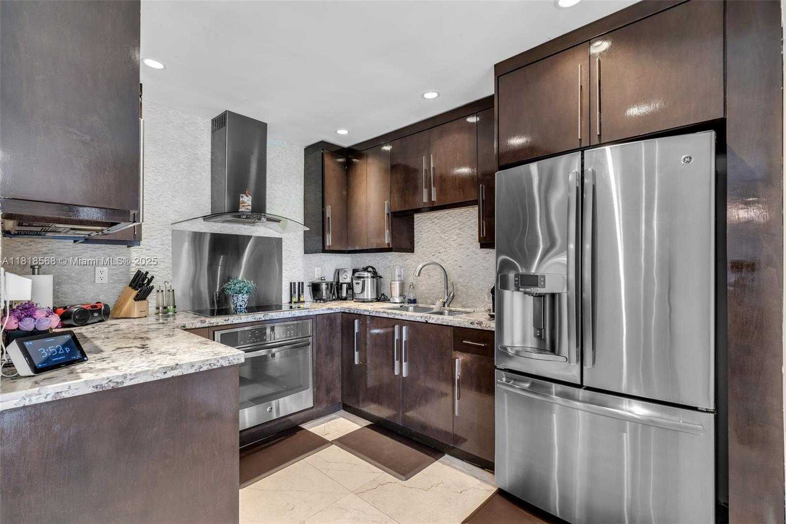 Small Image of 7430 MIAMI LAKES DR #E301, Miami Lakes Number 9