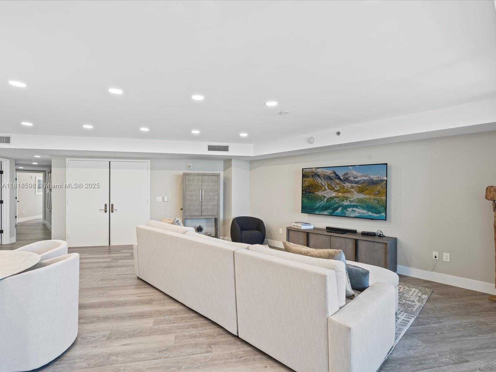 Small Image of 17201 COLLINS AVE #1007, Sunny Isles Beach Number 3