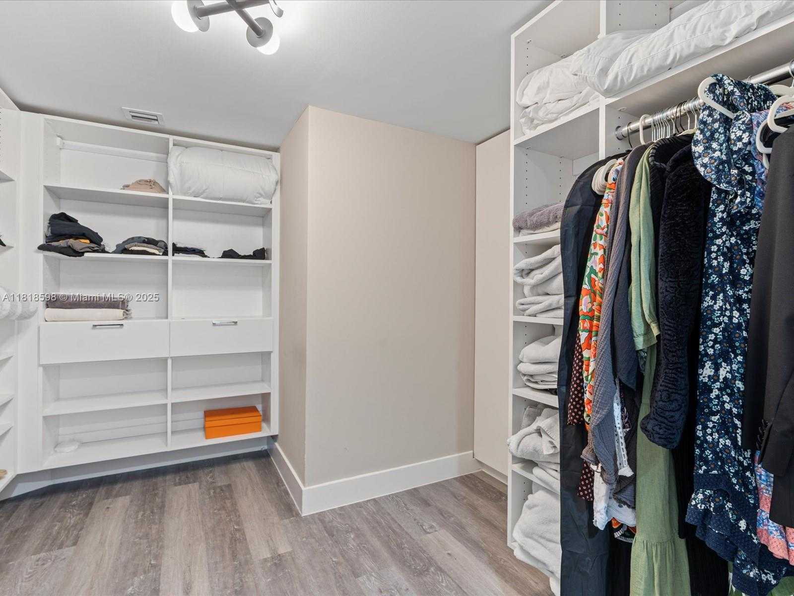 Small Image of 17201 COLLINS AVE #1007, Sunny Isles Beach Number 30