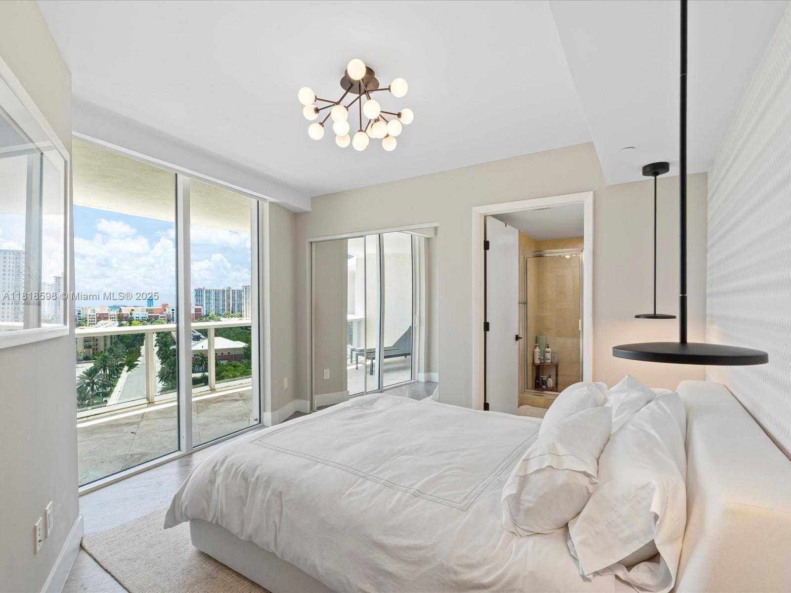 Small Image of 17201 COLLINS AVE #1007, Sunny Isles Beach Number 31
