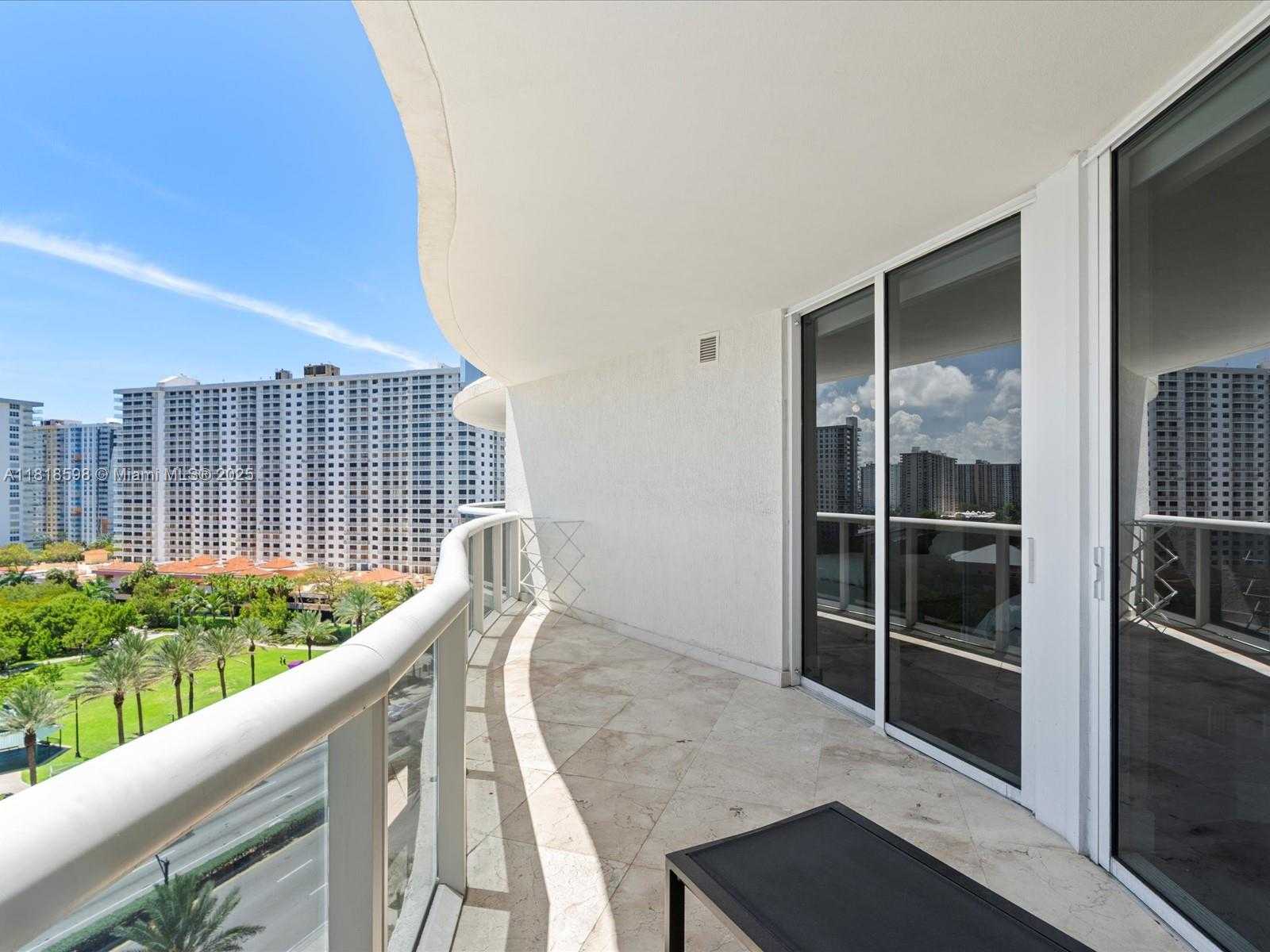 Small Image of 17201 COLLINS AVE #1007, Sunny Isles Beach Number 38