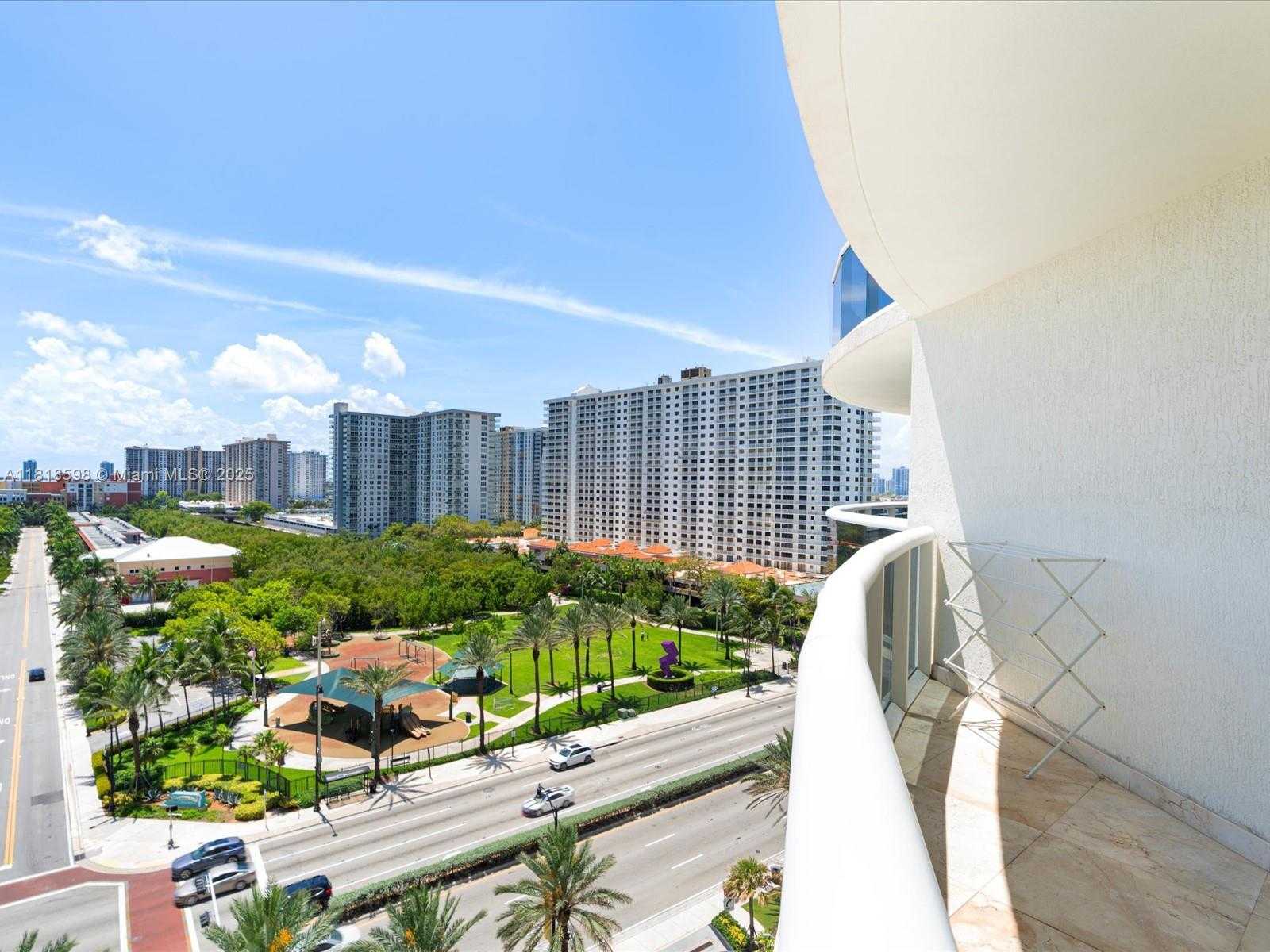 Small Image of 17201 COLLINS AVE #1007, Sunny Isles Beach Number 39
