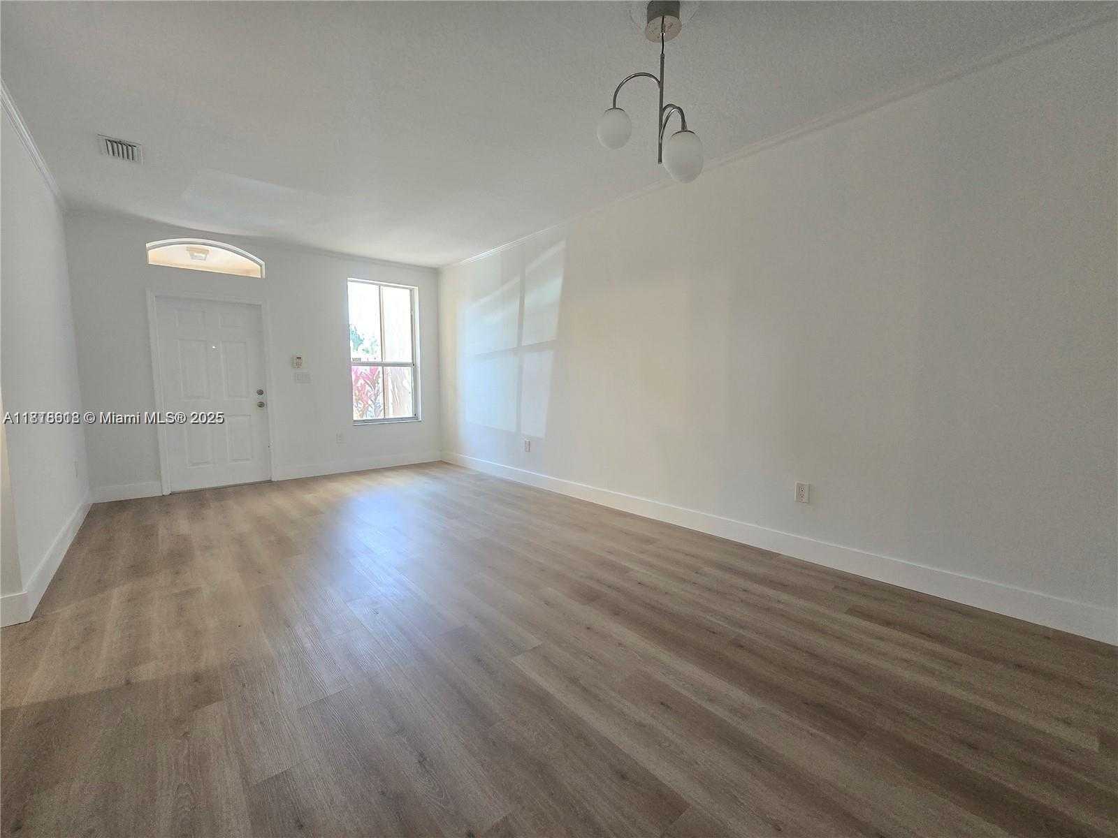 Small Image of 129 RIVERWALK CIR #129, Sunrise Number 14