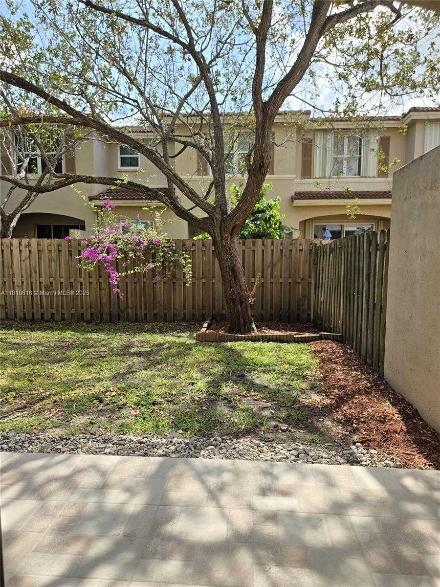 Small Image of 129 RIVERWALK CIR #129, Sunrise Number 29