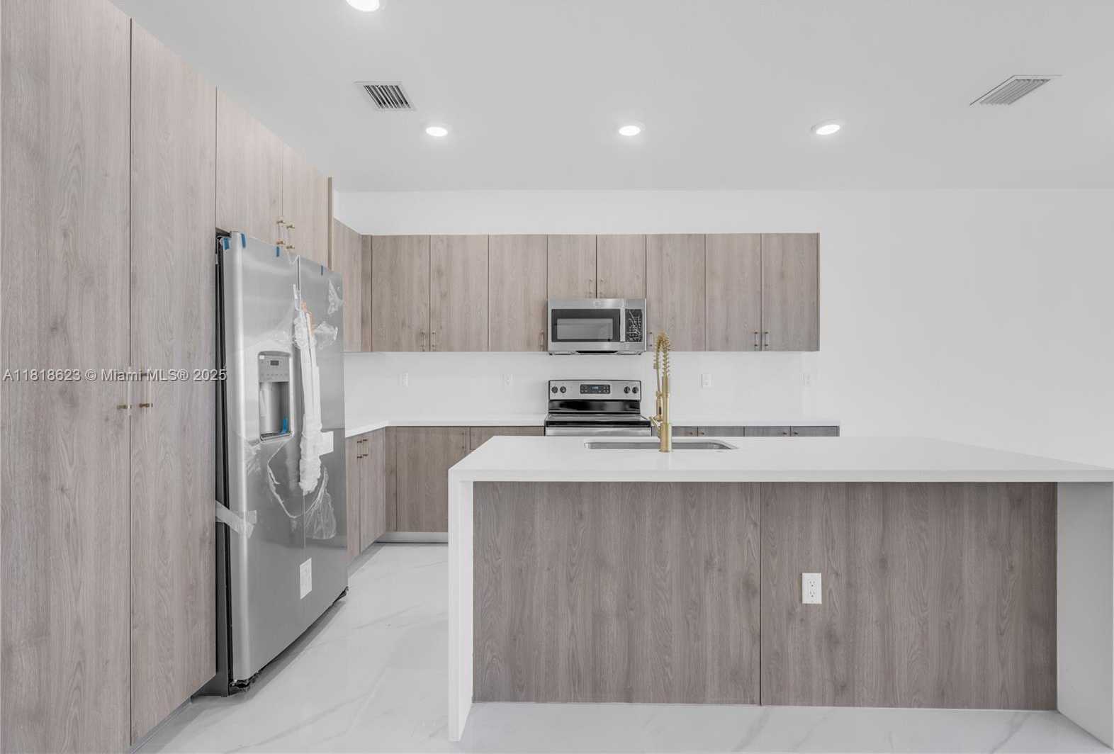 Small Image of 22479 SOUTH WEST 125 AVE #A, Miami Number 10
