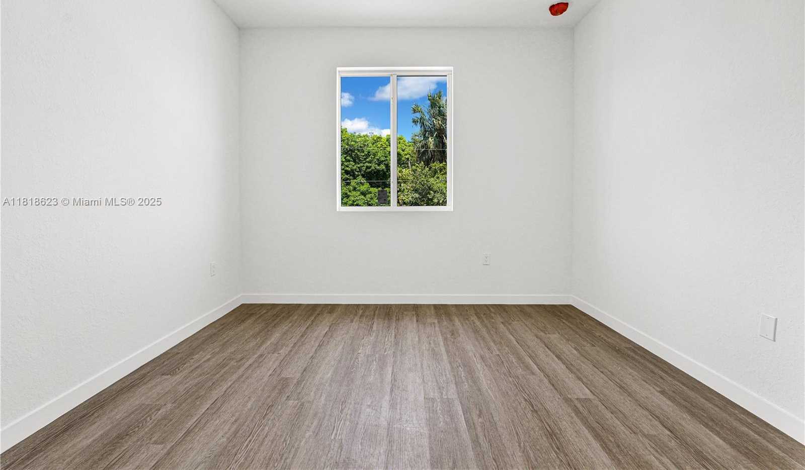 Small Image of 22479 SOUTH WEST 125 AVE #A, Miami Number 12